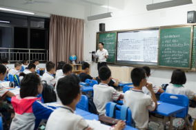 2019.8.28_紫金山_软文：又是一年开学季，这所学校为何这么火！3.0(1)(1)737.png