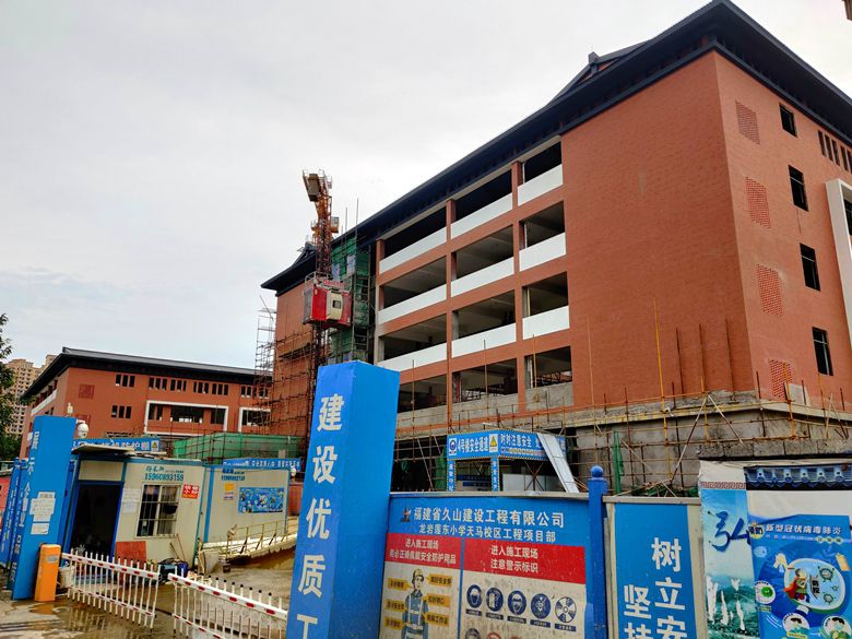 莲东小学天马校区实景图.jpg